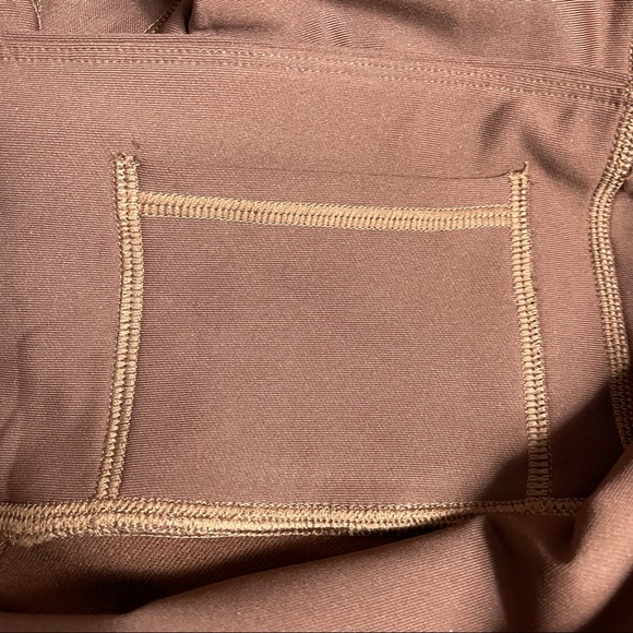 Fabletics High-Waisted Cold Weather Pocket Leggings 1X - Picture 9 of 11